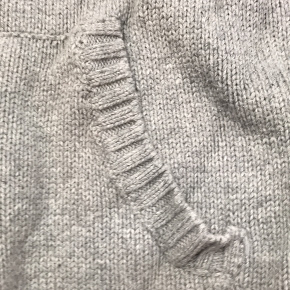 Calvin Klein sweater - Picture 4 of 6
